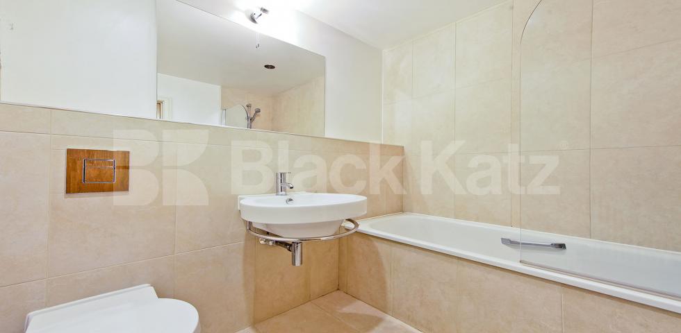 			LET , 1 Bedroom, 1 bath, 1 reception Apartment			 Boulevard Mansions. Borough Road, Borough